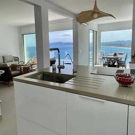 In L Estartit With Waterfront Views *