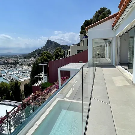 In L Estartit With Waterfront Views