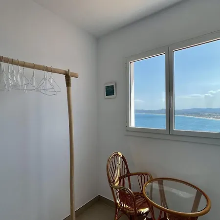 In L Estartit With Waterfront Views * 埃斯塔蒂特