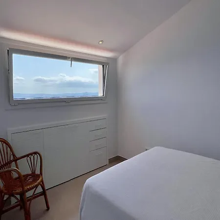 In L Estartit With Waterfront Views * 埃斯塔蒂特
